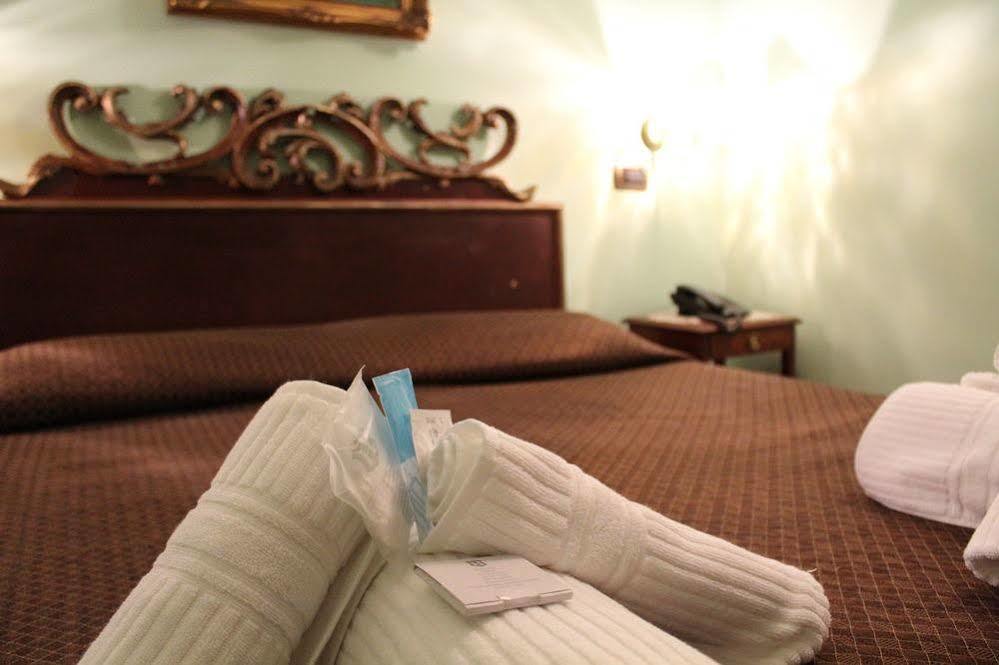 Hotel Vibel Rzym Zewnętrze zdjęcie