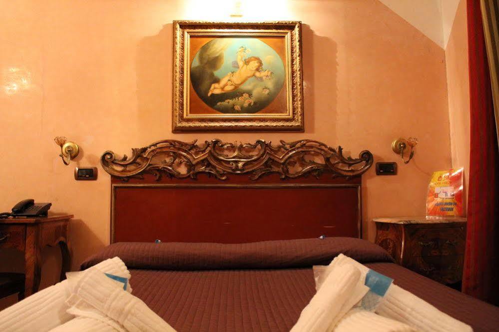 Hotel Vibel Rzym Zewnętrze zdjęcie