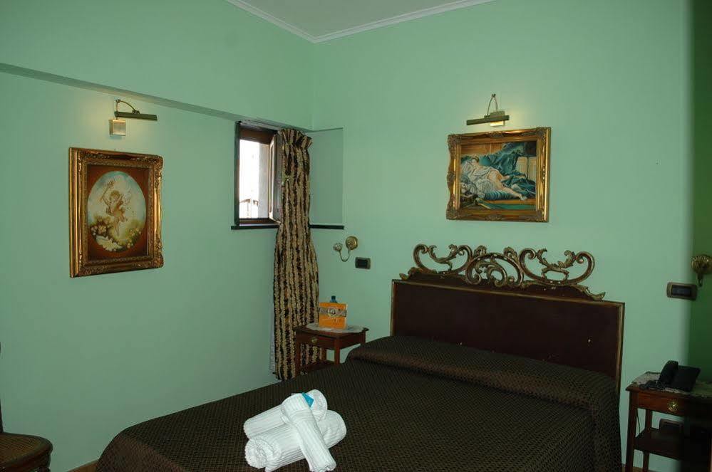 Hotel Vibel Rzym Zewnętrze zdjęcie